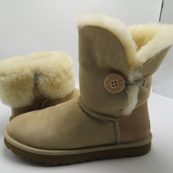 UGG Bailey Button II size: 6 - Picture 1 of 7